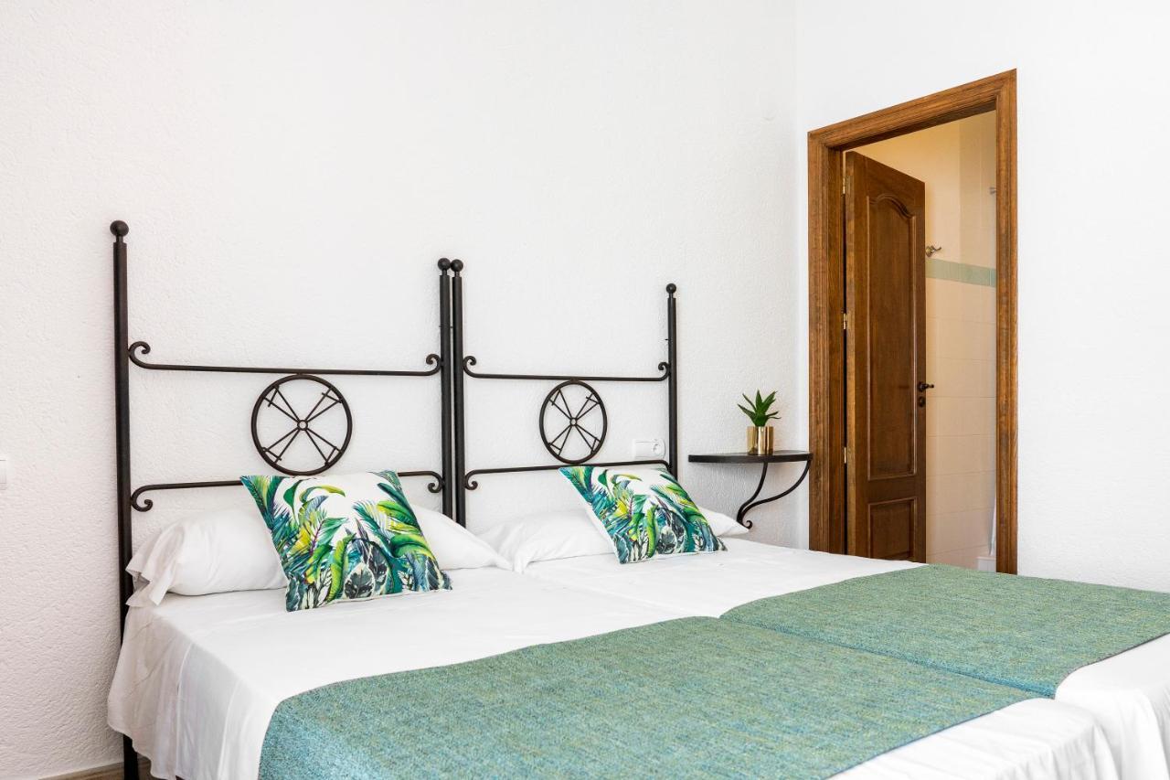 Hostal Tres Molins Jesus Pobre Dış mekan fotoğraf